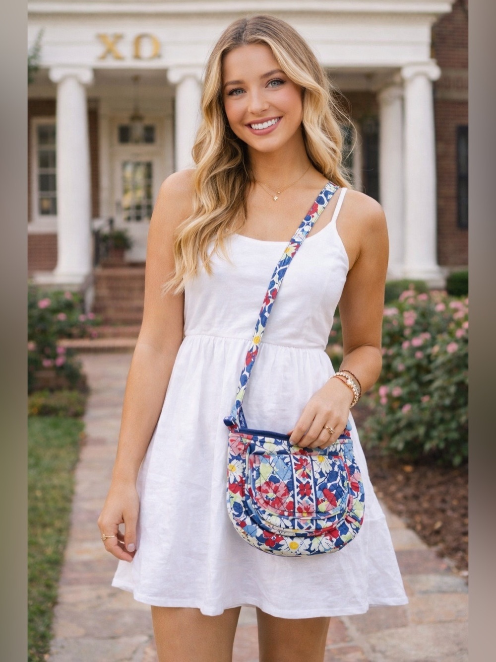 Vera Bradley Summer Cottage Crossbody Lizzie Purse - Retired Quilted
